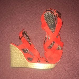 Jessica Simpson hot red wedges